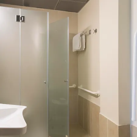 Hotel Center