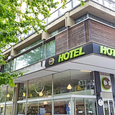 Center Hotel