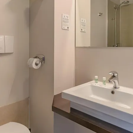 Center Hotel